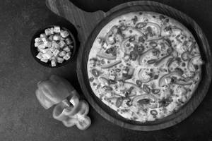 Peppy Paneer Pizza