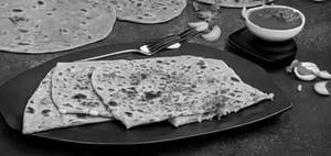 Aloo Corn Paratha