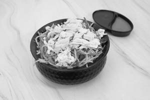 Schezwan Chicken Noodles