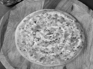 Classic Onion Pizza