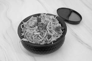 Schezwan Veg Noodles