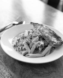 Chicken Velvety Alfredo