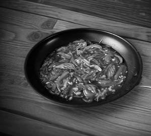 Veg Hot Basil Sauce 