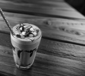 Chocolate cold coffee