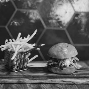 Bae's Per Peri Chicken Burger