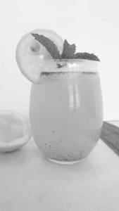 Lemon mint juice