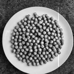 Roasted green peas