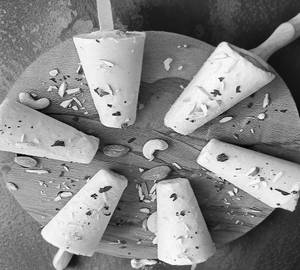Special kesar pista kulfi