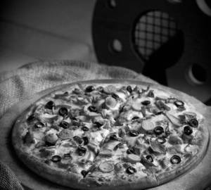Royal Pizza [ 8 Inch ]