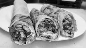 Lachha Double Egg Chicken Roll