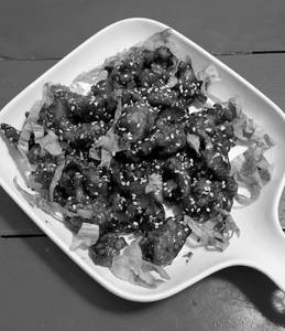 Honey Barbecue Chicken With Roasted Sesame (10 Pcs)