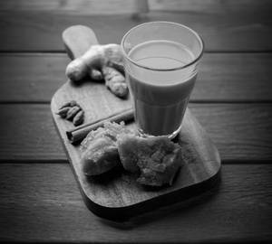 Jaggery Tea (250Ml)