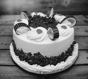 Special Black Forest Cake (500 Grams)