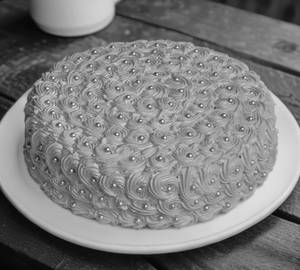 Designer Red Rose Cake