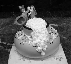 Laddu Gopal Cake [450 Grams]