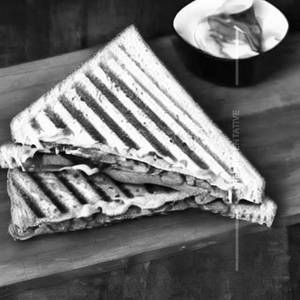 Peri Peri Paneer Grill Sandwich