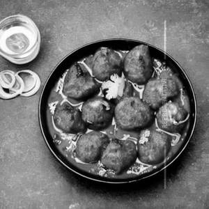 Dum Aloo Hyderabadi 