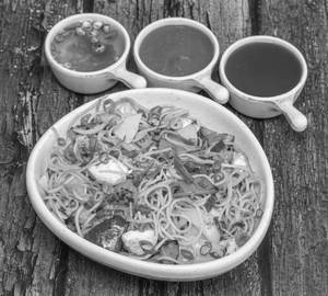 Veg Hakka Noodles