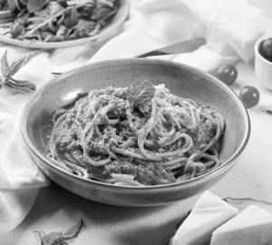 Spaghetti In Sugo Slow Cooked Tomato Sauce
