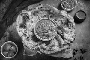 Chur Chur Naan With Chole
