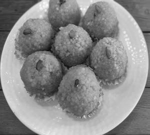 Motichur Laddu