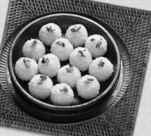 Coconut laddu