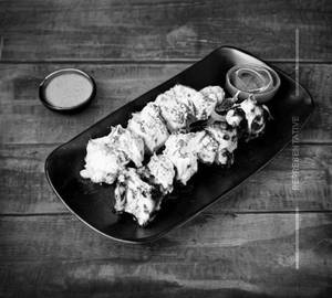 Murgh Dahi Lasunni Tikka