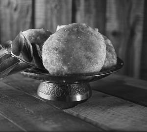 Ghee Podi Idly (2Pcs)