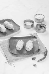 Kara Kozhukattai (2 Pcs)