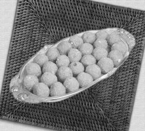 Boondiya laddu