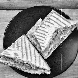 Tomato Omelette Sandwich