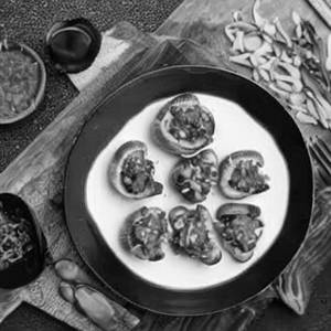 Oriental Stuffed Cheese Mushroom