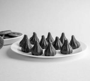 Anjeer Kaju Modak