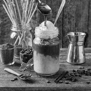 Cold Coffee With Vanilla Ice Cream