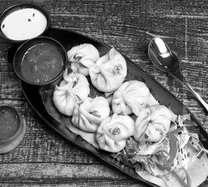 Chicken Tandoori Toofani Momos