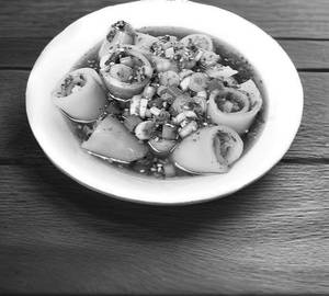 Soup laping