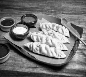 Whole Wheat Paneer Butter Shawarma Steamed Momos 