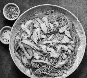 Chicken Singapore Fried Noodles