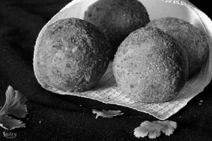 Cheese corn ball
