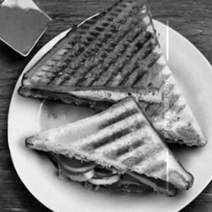 Fruit Grilled Sandwich