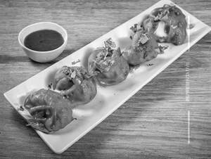Veg Tandoori Toofani Momos