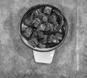 Chilli Paneer (Gravy)