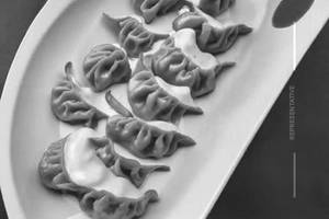 Cheese & Corn Chilli Cheese Sauce Gravy Momos