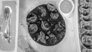 Paneer Chilli Cheese Sauce Gravy Momos