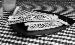 Spicy Potato Sandwich