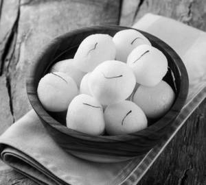 Rasgulla (1 Kg)