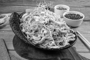 Hakka Noodles chicken