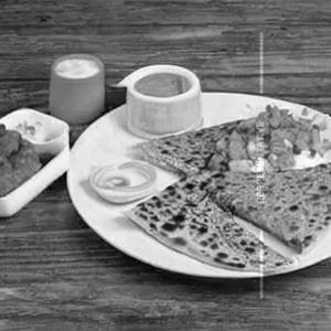 Paneer paratha