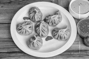 Chicken Gravy Momos