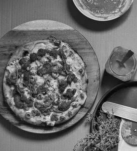 Double Cheese Pizza [8 inches] With Pepsi [200 ml] Combo